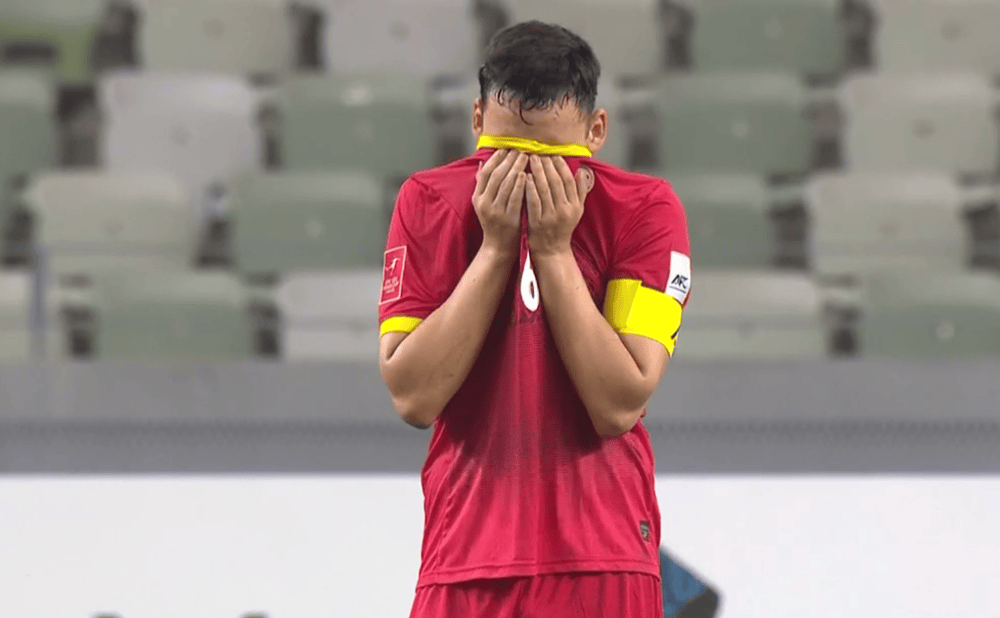 od体育app下载-山东菏泽紧守球门,成功挡住对手攻势