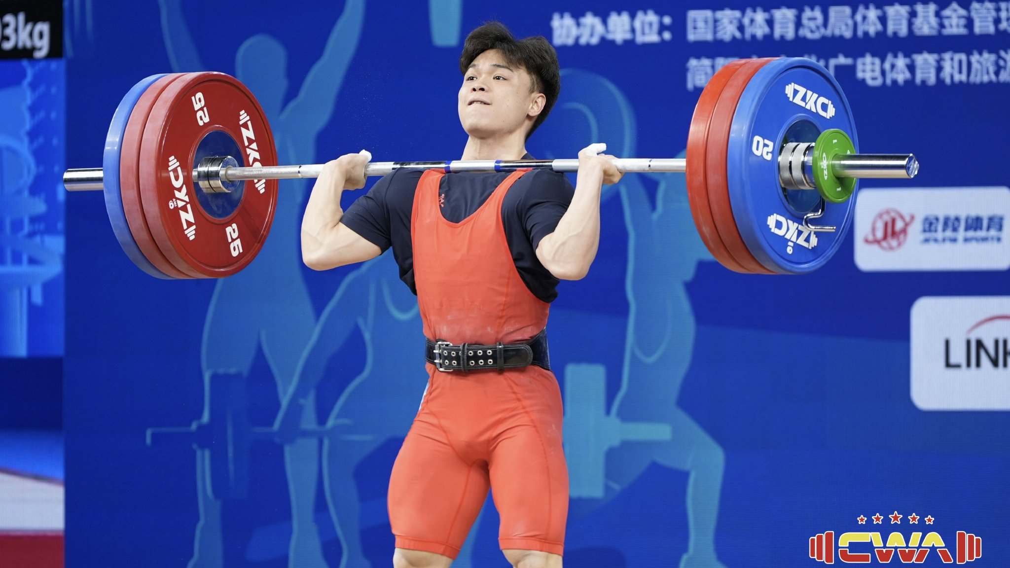 od体育教练-举重冠军给力夺冠,实力超群!