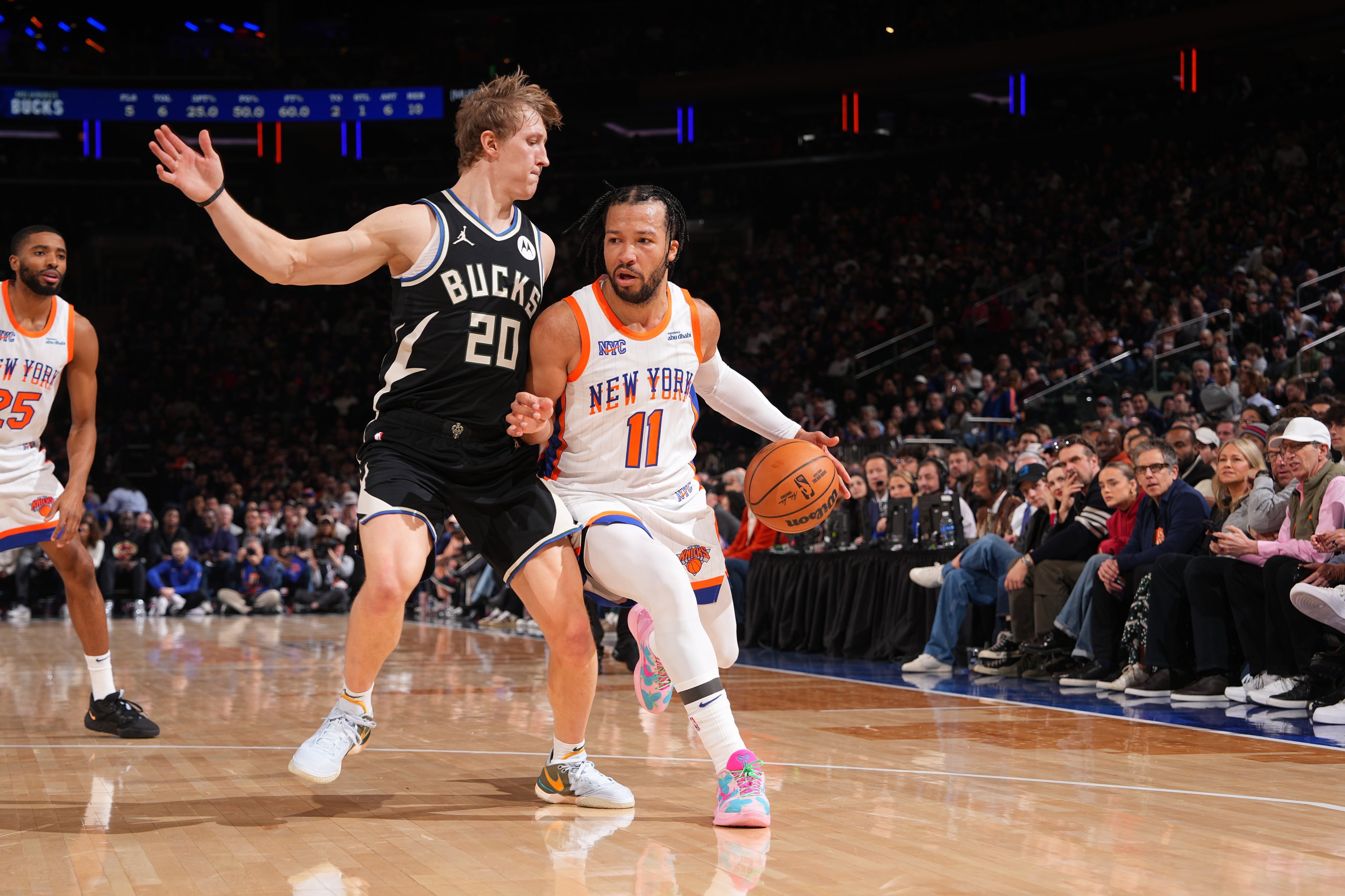 od体育官网-包含雄鹿MVP高效砍分,领队取得胜利的词条