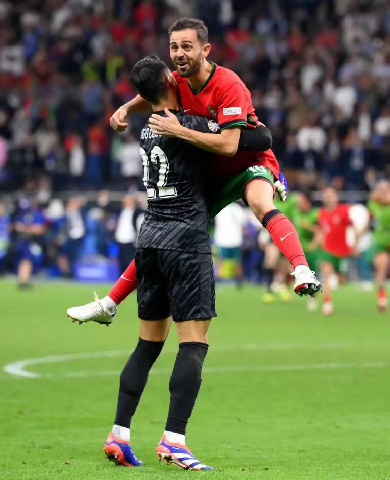 od体育官网入口-斯洛文尼亚国际队准备迎战克罗地亚队的简单介绍