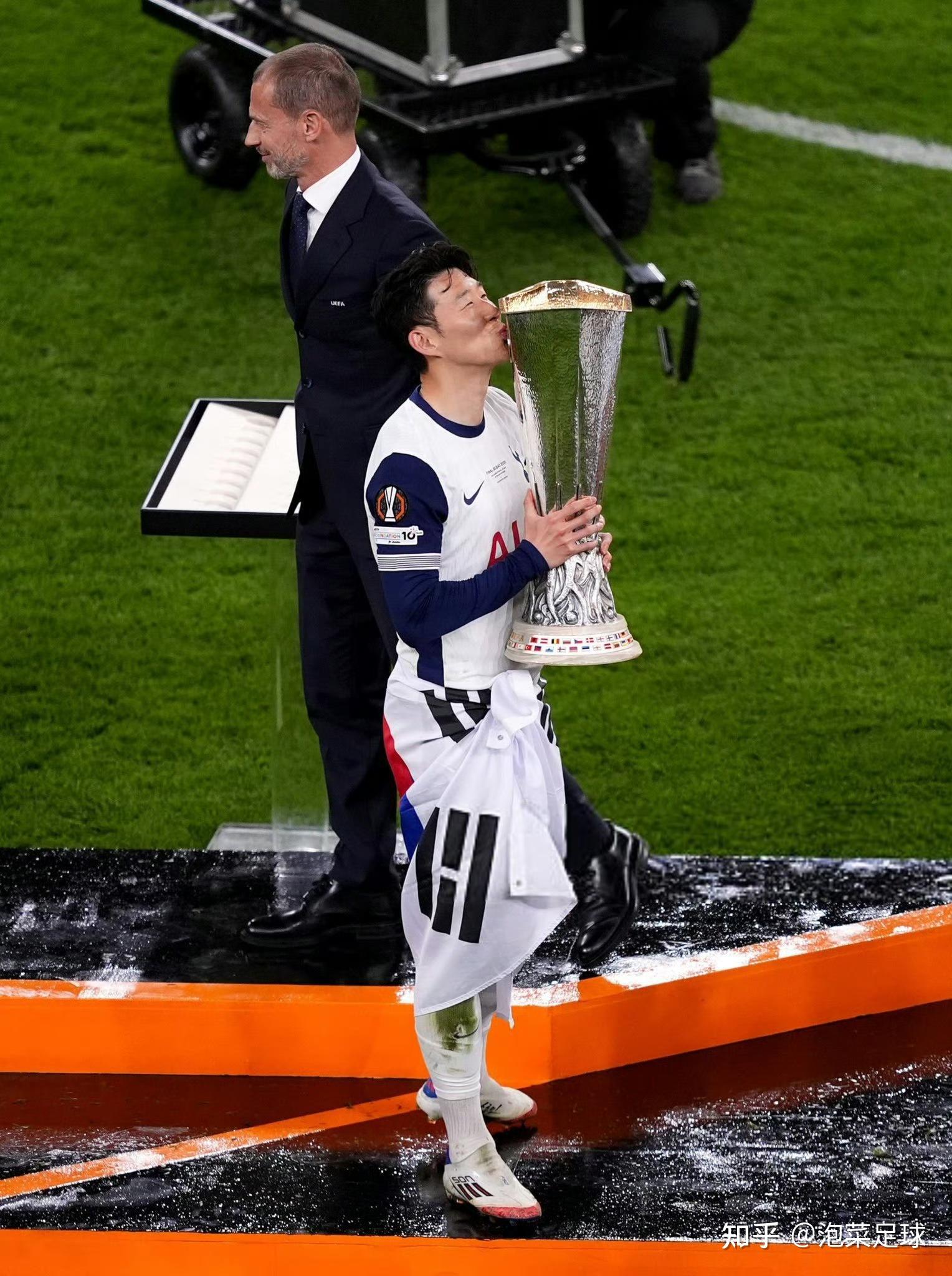 od体育登录入口-球员个人表现亮眼，亚洲俱乐部联赛助推足球发展