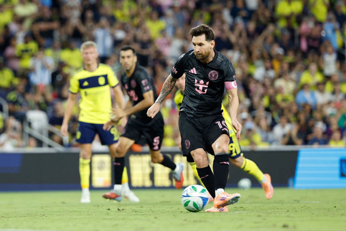 od体育直播-包含梅西再次轰入帽子戏法，为球队赢得胜利的词条